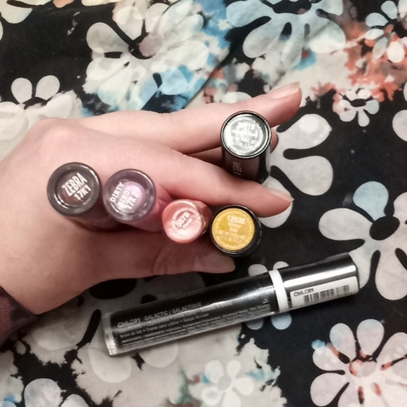 Holo Glitter Bold Vibrant Lipstick/gloss Bundle - Picture 5 of 5